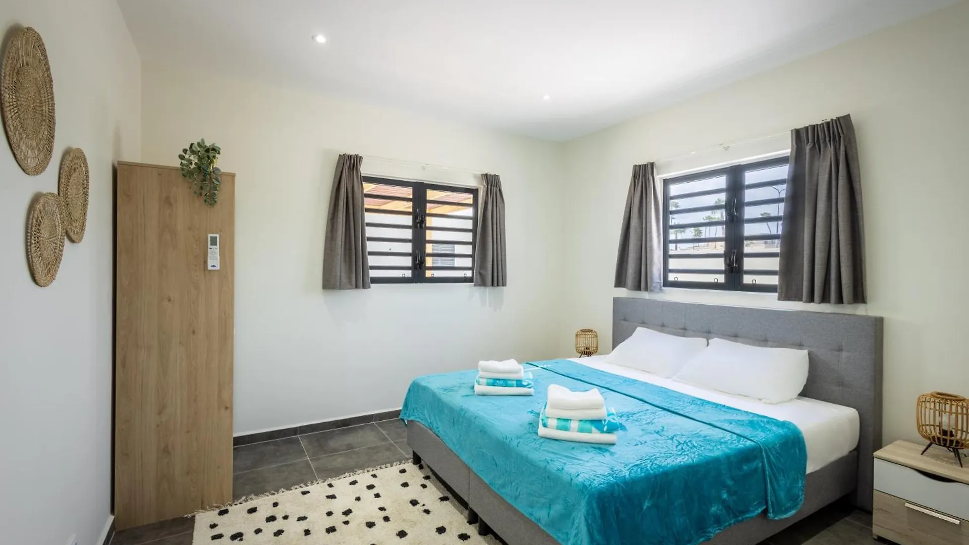Villa Monrel Mambo Beach Willemstad Holiday home