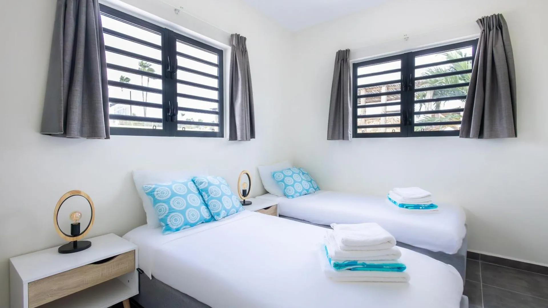 Villa Monrel Mambo Beach Willemstad 0*,  Curacao