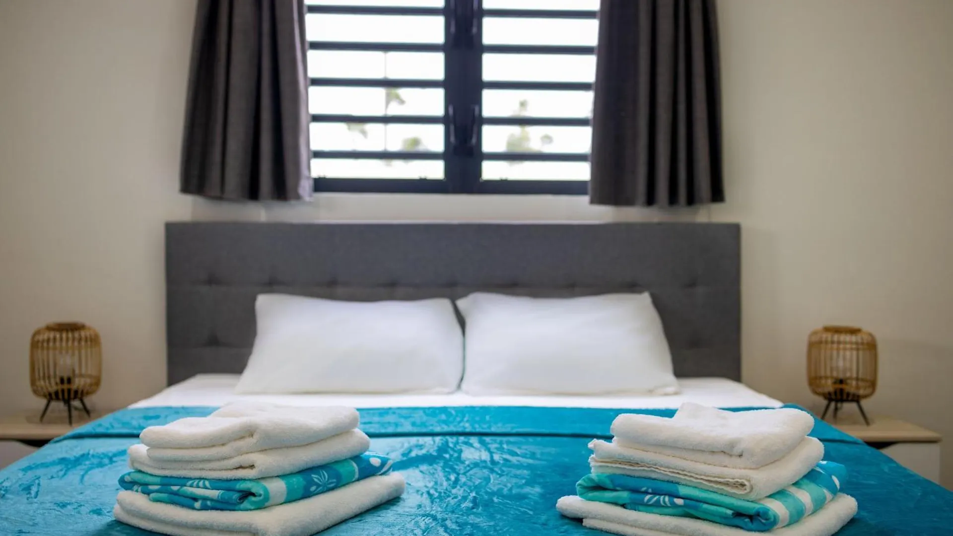Villa Monrel Mambo Beach Willemstad Holiday home