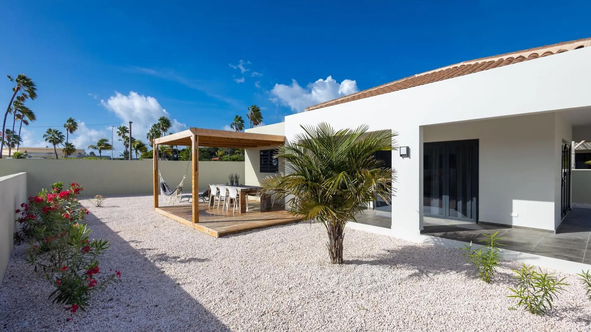 Villa Monrel Mambo Beach Willemstad Curacao